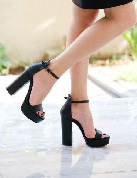 YrotiQ Higher Ground Heels